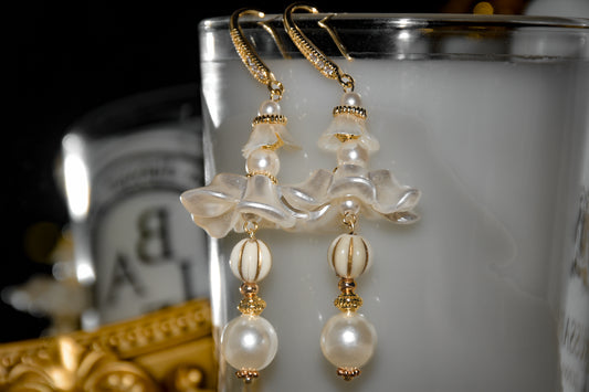 Vintage Floral Pearl Earrings