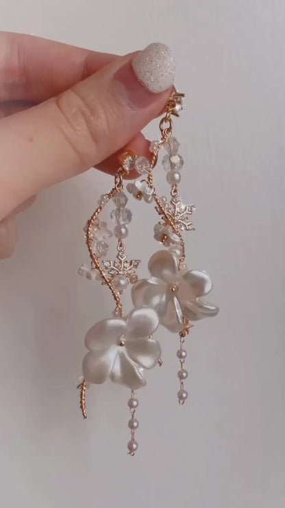 Blossoming earrings