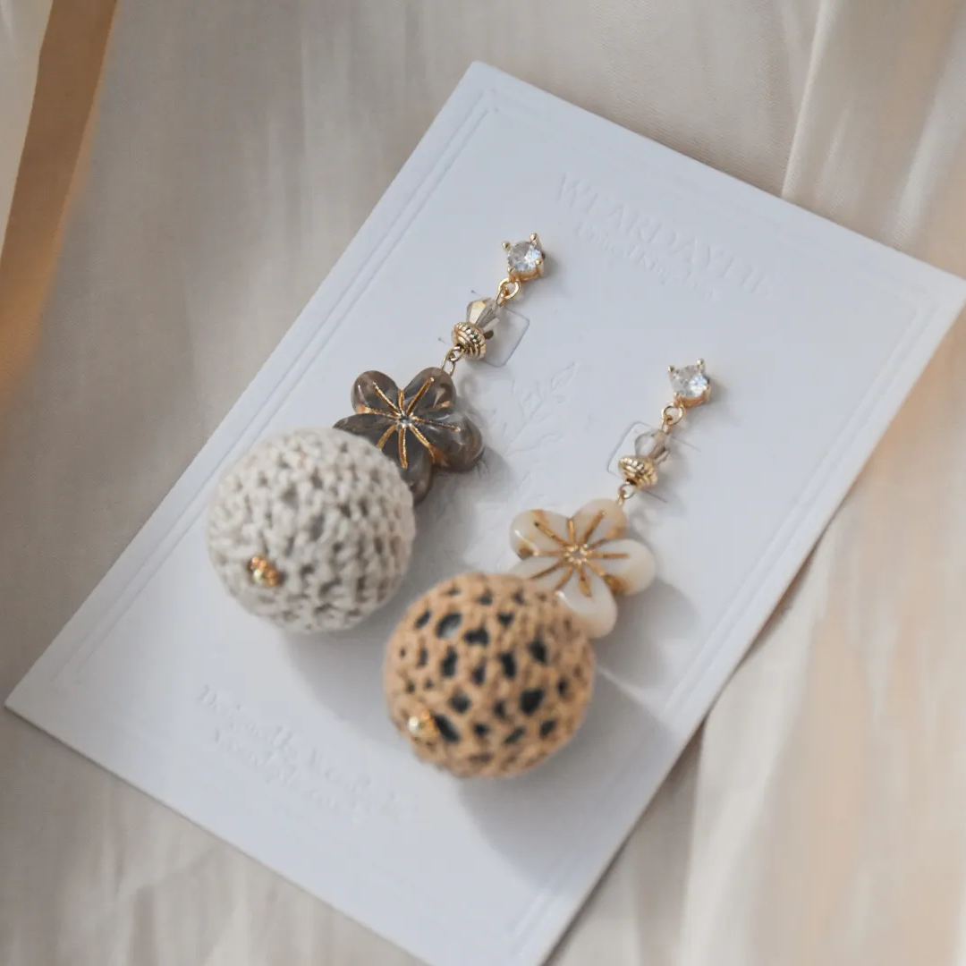 Milk Tea Flowers Earrings